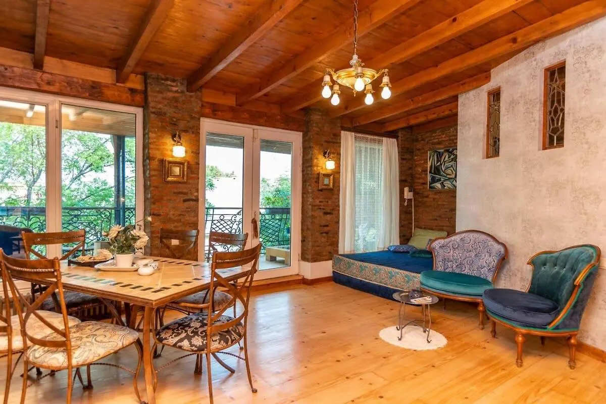 3Br Triplex W Terraces-Heart Of Tbilisi -By-Wehost Villa Feriehus
